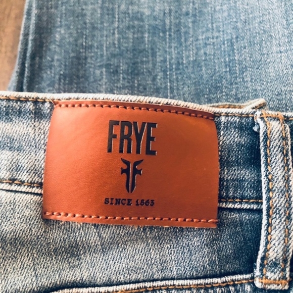 **Host Pick***New FRYE jeans - Picture 4 of 4